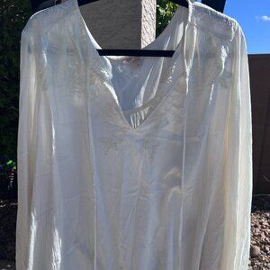 SZXL Knox Rose Ivory/white top/blouse.Embroidery.long slv.gathered wrist accent